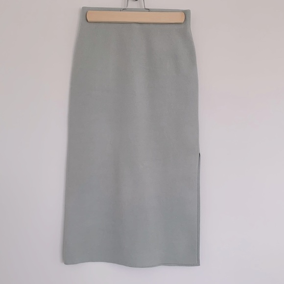 Express High Waisted Side Slit MIDI Sweater Pencil Skirt - Picture 2 of 10